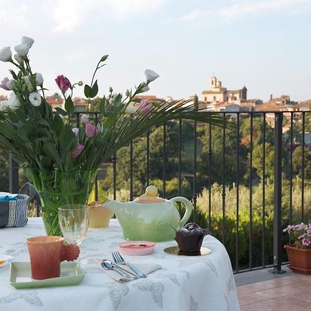 Le Terrazze Di Casa Bonelli Bed & Breakfast Vetralla Exterior photo